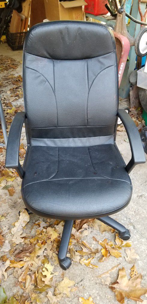 Good Condition Computer Office Chair 
