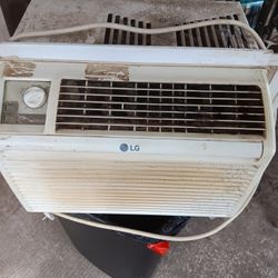 AC.        L G  Window unit
