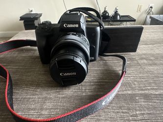 EOS M50