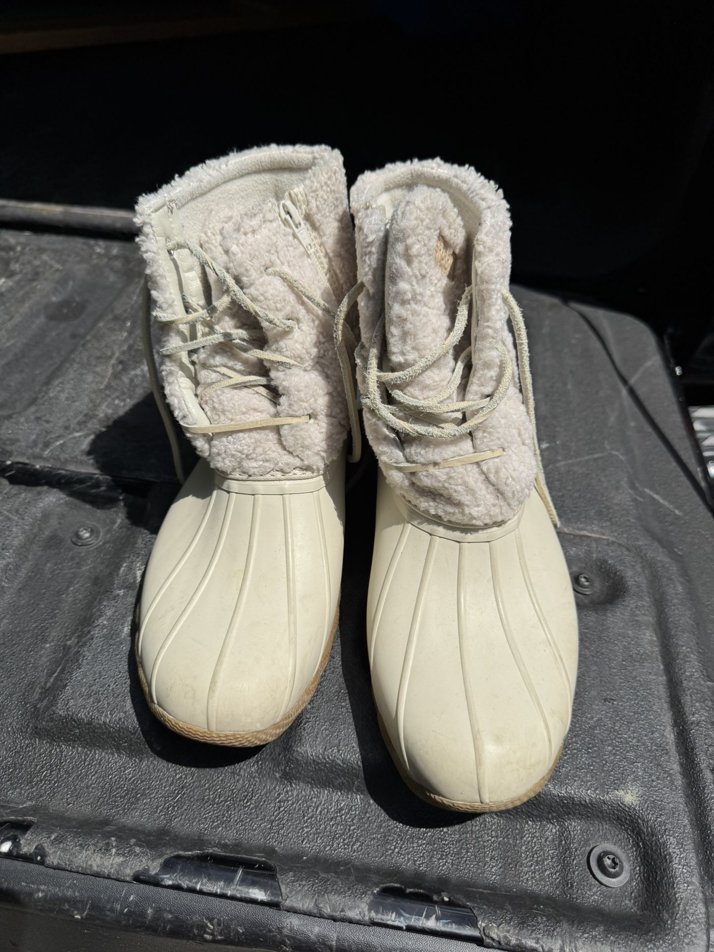 Sperry Saltwater Cozy Sherpa Duck Boots Waterproof White Womans Size 10