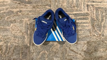 Adidas Low-Top Sneakers Blue with White Stripes