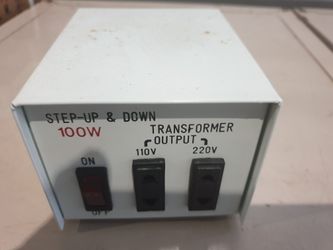100 W 110/220 or 220/110 power supply adaptors
