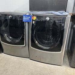 LG FRONT LOAD WASHER 5.2 CUBIC FEET DRYER 9.0 CUBIC FEET SET / MEGA CAPACITY FX 2S