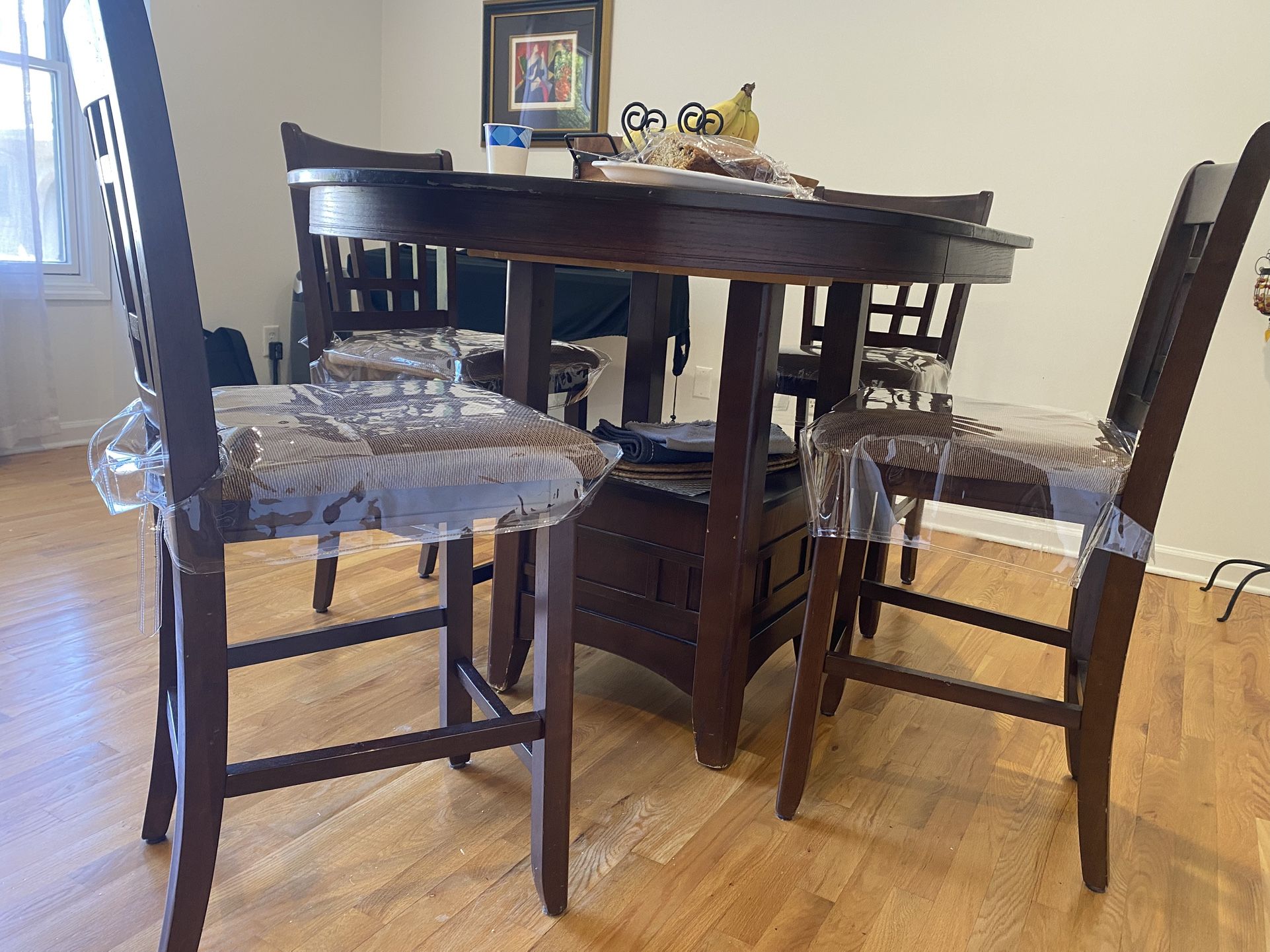 Dining room table