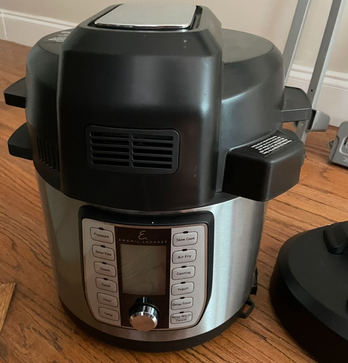 Air Fryers Both New $50 For Both Or One For $30