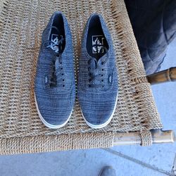 5.5 Women's Vans New Condition 