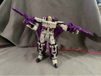 Transformers Generations Titans Return - Astrotrain