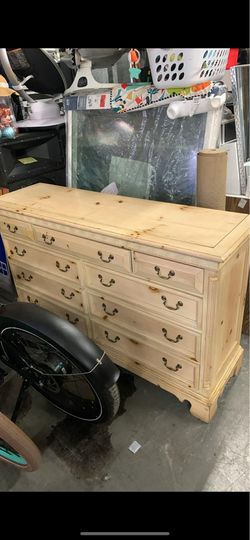 Dresser