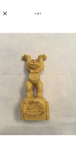 Disney Vacation Club Menehune Figurine