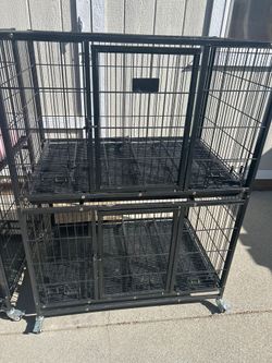 $60  2 tier dog kennels