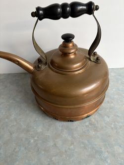 VINTAGE WHISTLING KETTLE 