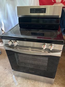 Brand new Frigidaire Electric stove never used $400 OBO. Local pickup, you haul.