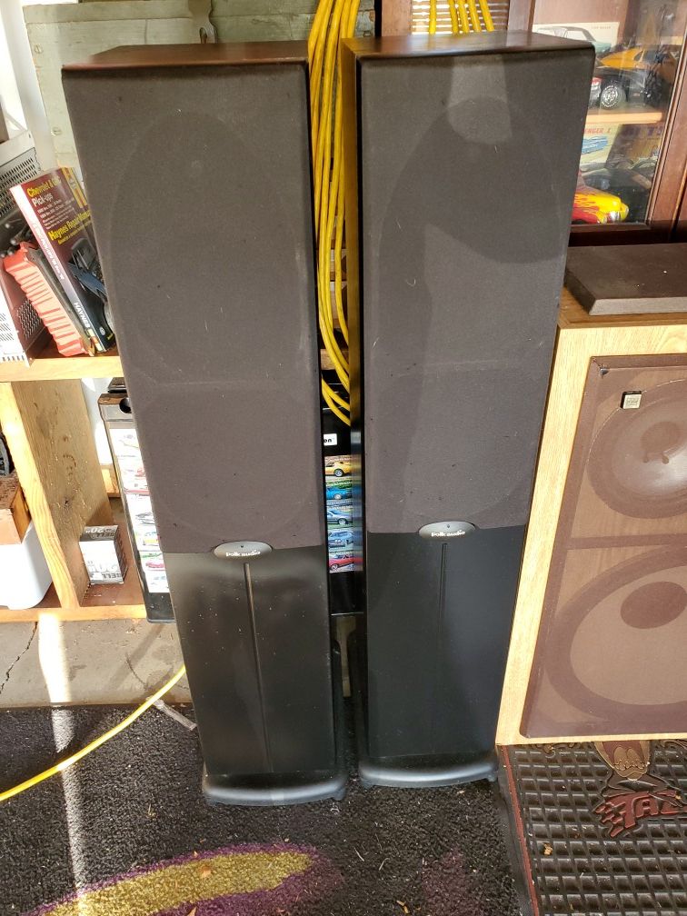 Polk rt800 speakers for Sale in Trout Valley, IL OfferUp