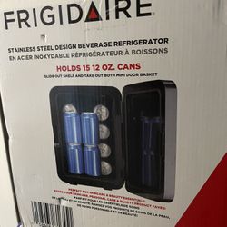 Frigidaire Mini Fridge Hold 15 Cans - New