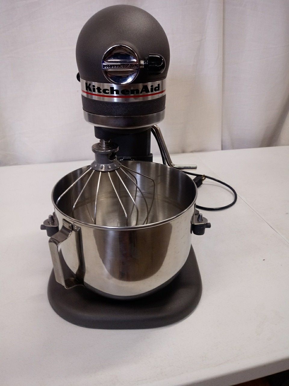 Slightly used kitchenaid mixer proline ksm5 for Sale in Oakland Park, FL OfferUp