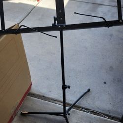 Sheet music stand