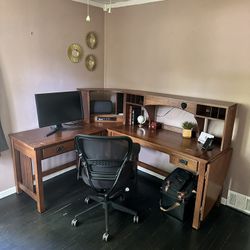 L Shaped Wood Desk With Power 