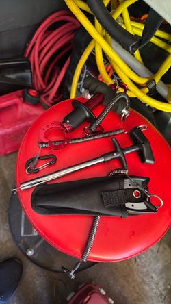 Fish Lip Gripper and Fishing Tool Set