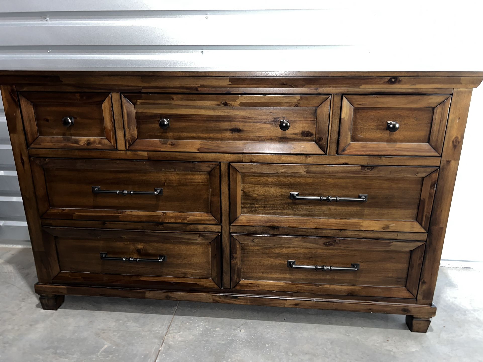 7-Drawer Dresser With Wood-framed Mirror