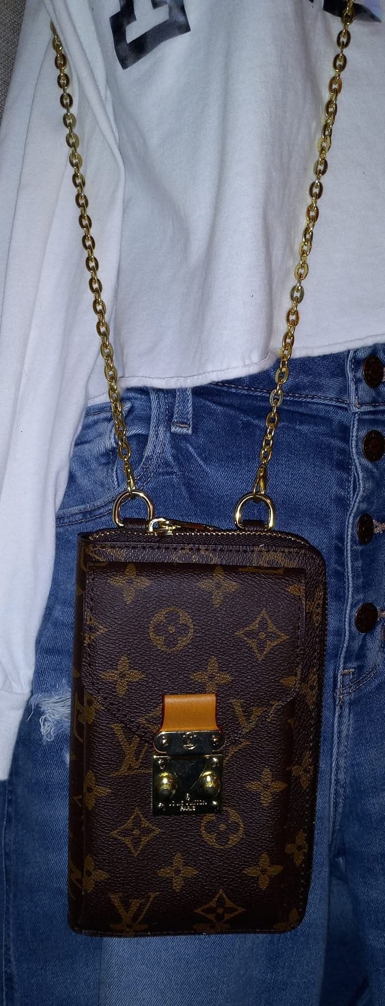 FIRM IN MERCED ‼️ CROSSBODY WALLET NEW