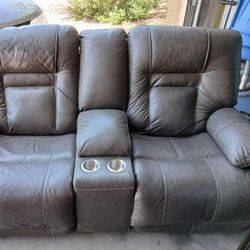 Recliner Couch  Work Good No Problem 