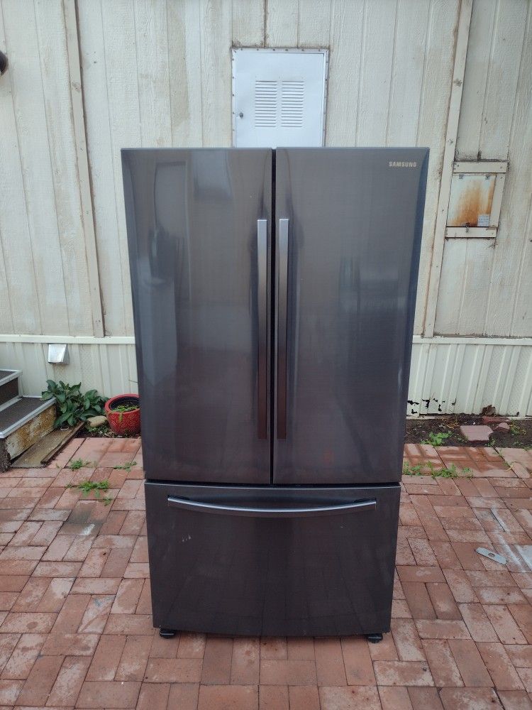 SAMSUNG STAINLESS FRENCH DOOR FRIDGE FREE DELIVERY