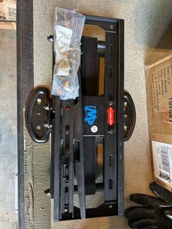Single Stud TV Wall Mount