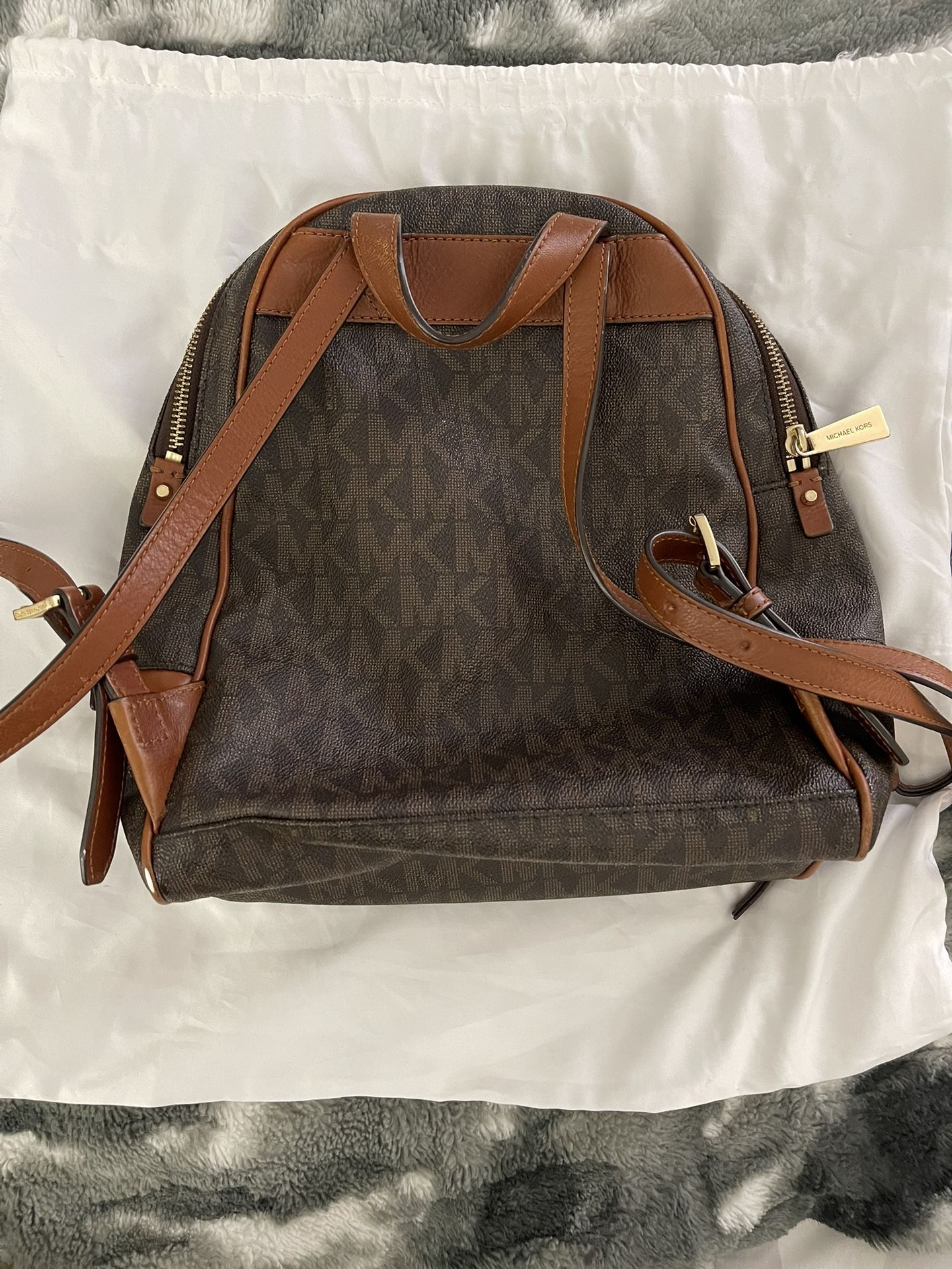 Michael Kors Backpack for Sale in Irving, TX - OfferUp