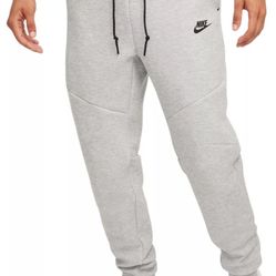 Nike Men's Tech Fleece Joggers, Large (New with Tags)