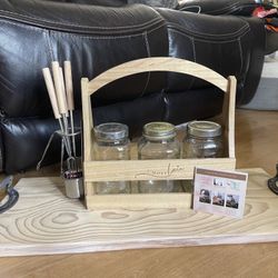 Entertaining Bundle – Handmade Charcuterie Board + S’mores Caddy Set