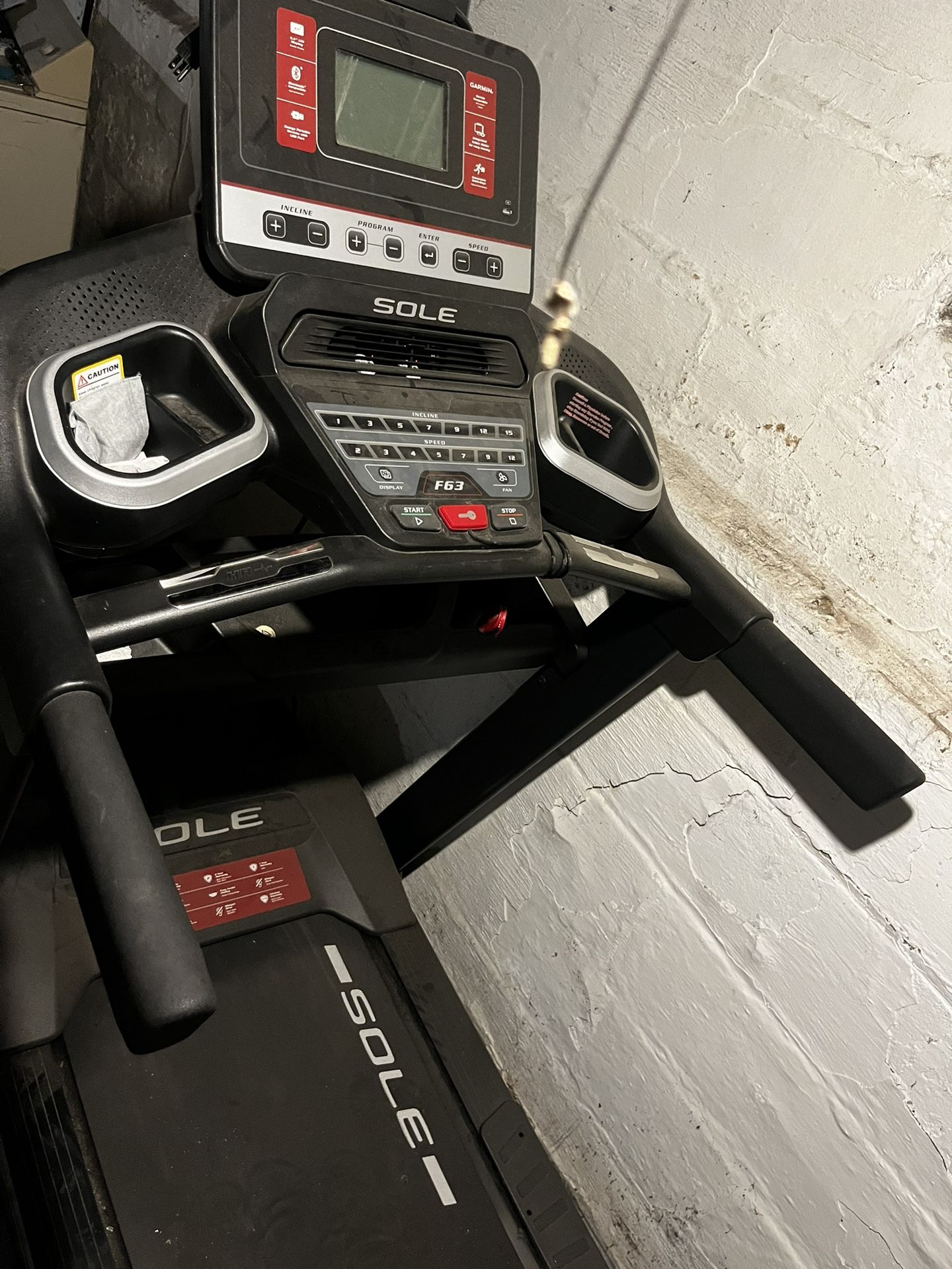 Treadmill Sole F63