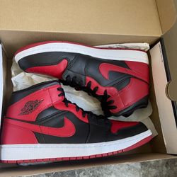 Jordan 1 banned mids
