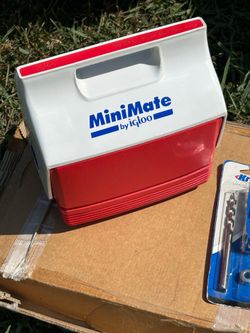Vintage MiniMate Igloo Cooler