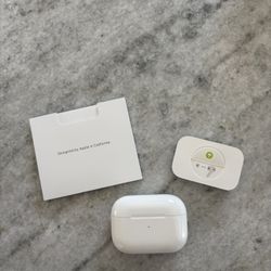 Apple AirPod Pro 2nd Generation Bluetooth Headphones 