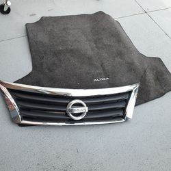 2015 Nissan Altama Trunk Carpet Mat  Grille With Emblem 