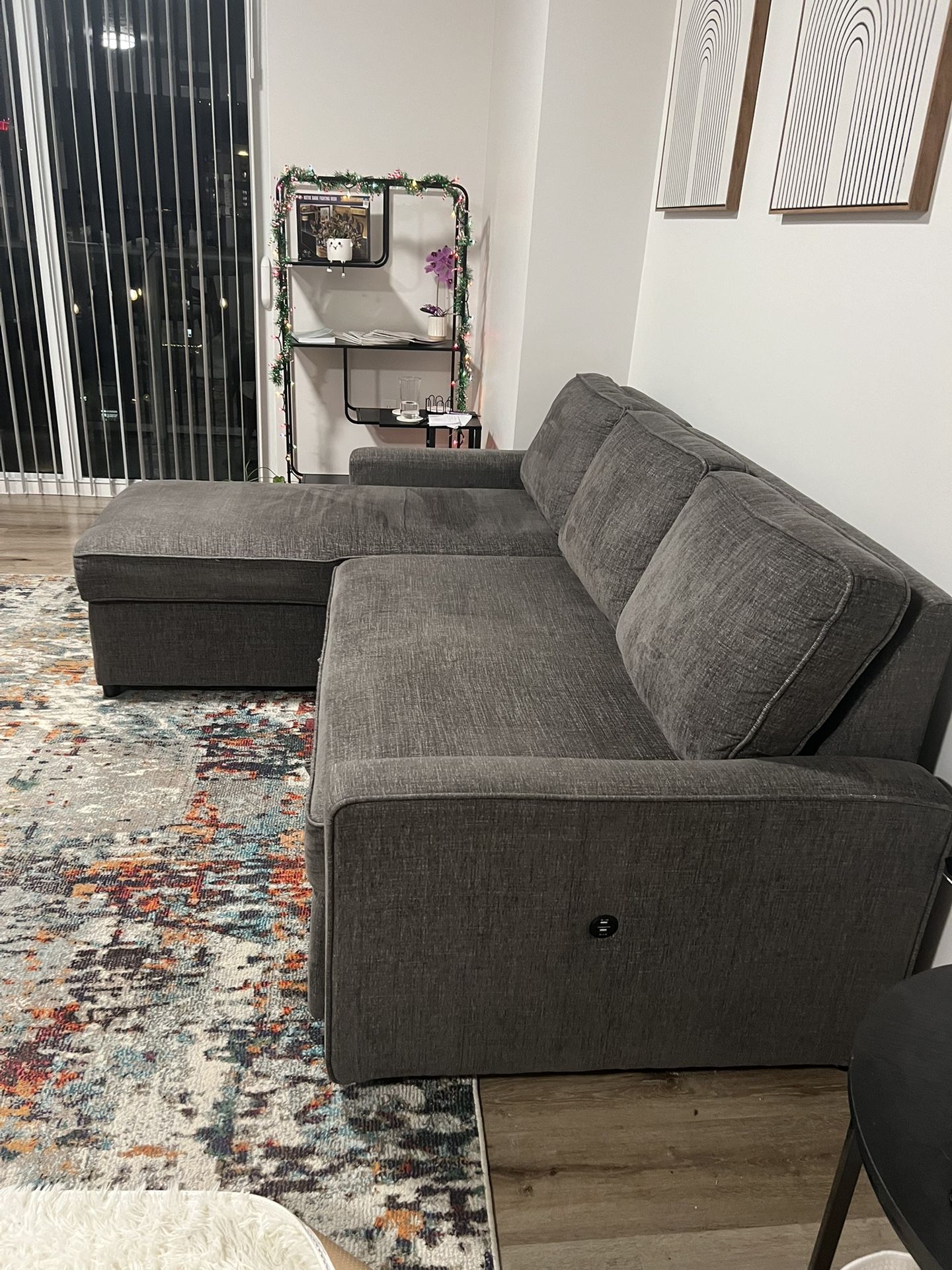 Sofa/Couch with Pull-out bed 