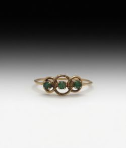Antique Emerald Intertwined 14k Gold Ring (0.5 dwt)