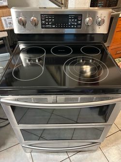 Samsung electric stove range “Duo-Flex “