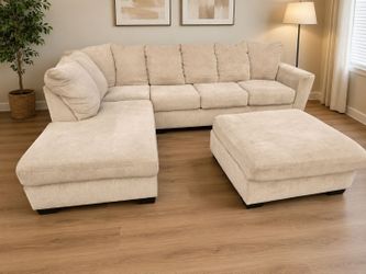 Free delivery nearby of sectional