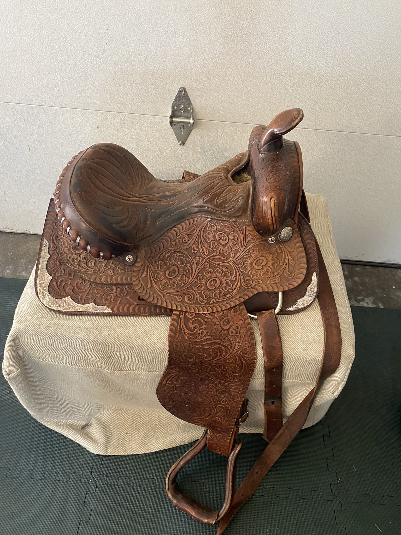 Western Leather Saddle With Silver