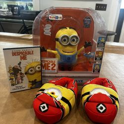 DESPICABLE ME 2 Collector’s Edition Minion Dave Original Voice 30+ Sayings Interactive Talk Back, POSEABLE (Toys R Us) w/Certificate / Despicable Me N