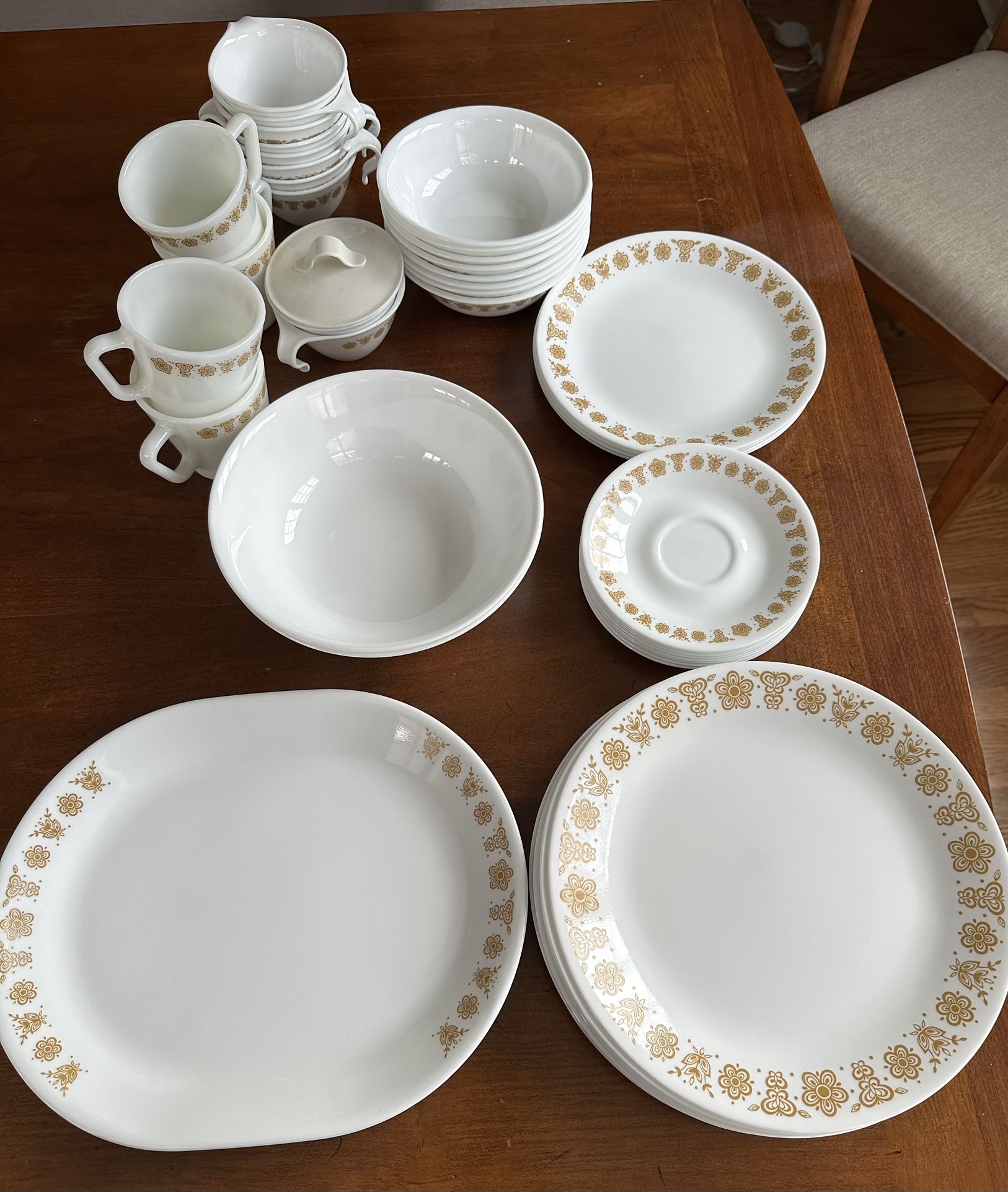 Vintage Corelle By Corning Dish Cups Plates Set Lot