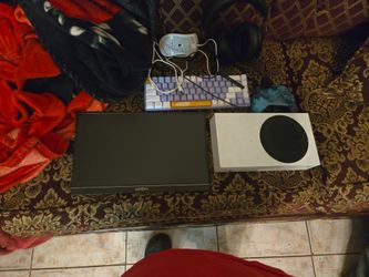 Xbox and monitor for sale with accessories