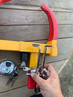 Wheel lock and clutch lock
