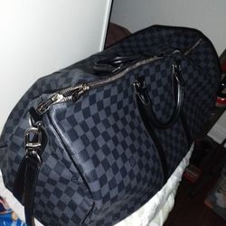 Louis Vuitton Duffle Bag Original