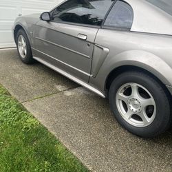 2003 Ford Mustang