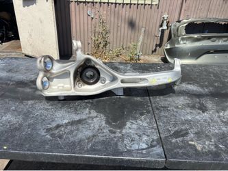 LUCID AIR KNUCKLE CARRIER RIGHT FRONT 2022 2023 2024 P11-S4FKR0 OEM