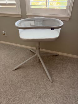 Halo bassinet