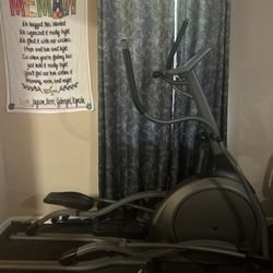 Excellent Condition Elliptical 