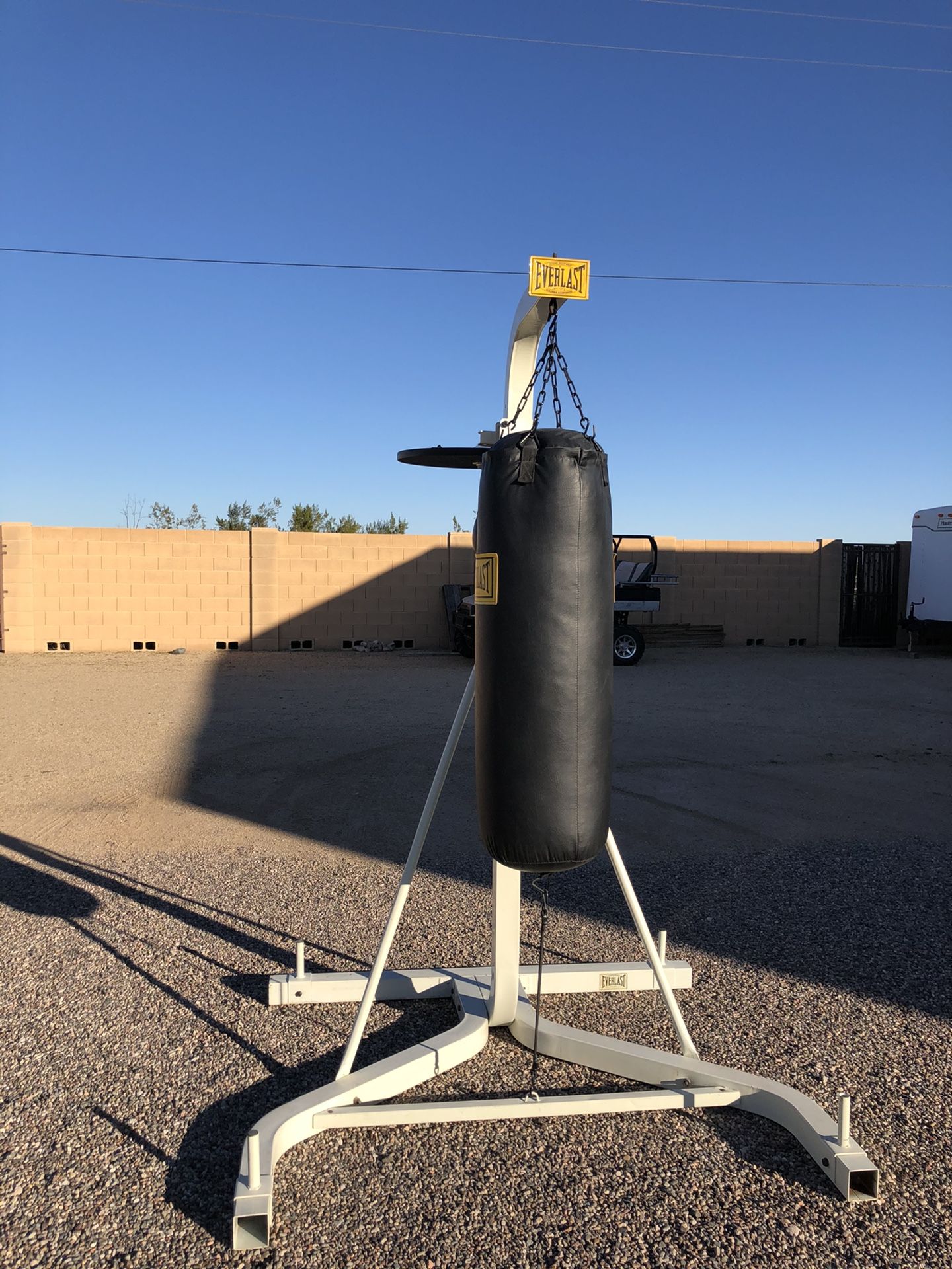 Everlast heavy bag and speed bag stand